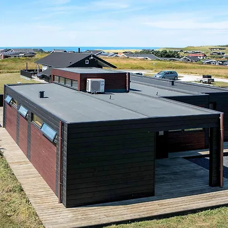 別荘 Three-bedroom In