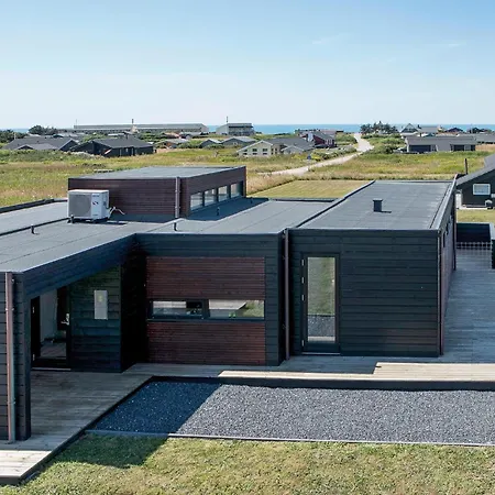 Holiday home Stunning In With House Sea View *